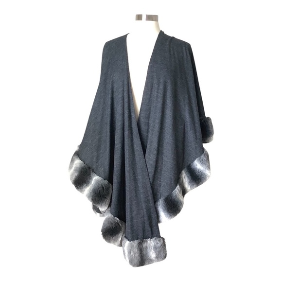 Adrienne Landau Wool Poncho Made in USA - Picture 1 of 16
